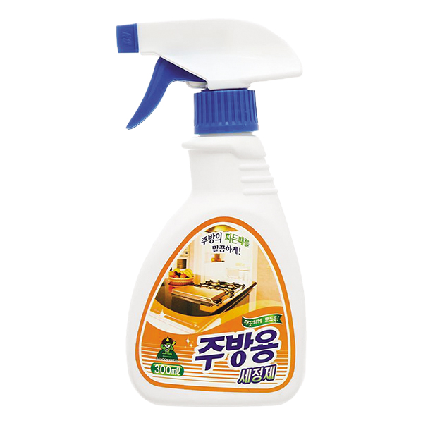 Xịt Tẩy Vệ Sinh Bếp Sandokkaebi 300Ml