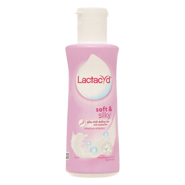 Dung Dịch Vệ Sinh Phụ Nữ Lactacyd Soft & Silky 150Ml